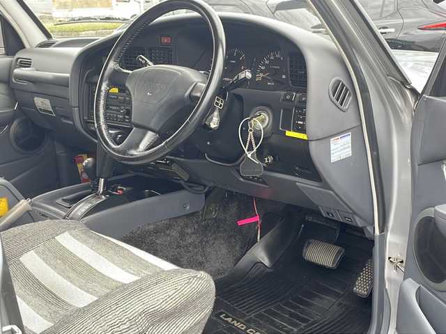 トヨタ ランドクルーザー VX－LTD 千葉県 1990(平2)年 7.6万km シルバーⅡ 1オーナー 新車時保証書 取説 記録簿13枚 整備手帳 サンルーフ エレクトリックウィンチ A/Tタイヤ 純正キャリア クールBOX シートヒーター クルコン 純正シートカバー ディーゼル ターボ