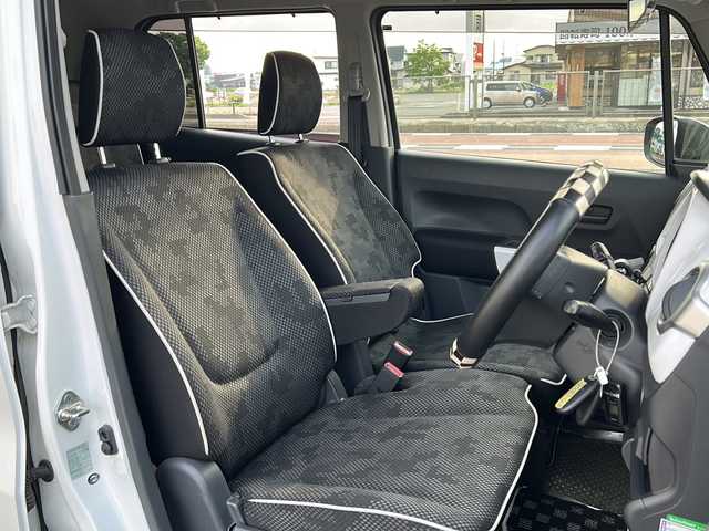 スズキ ハスラー X ターボ 秋田県 2017(平29)年 5.6万km ピュアホワイトP ワンオーナー/社外SDナビ/Bluetooth/CD/DVD/4WD/純正15インチアルミホイール/ETC/スペアキー/エンジンスターター