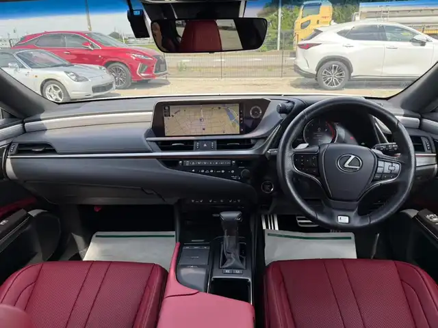 レクサス ＥＳ 300h Fスポーツ 山梨県 2019(平31)年 6.6万km ホワイトノーヴァガラスフレーク 〇ワンオーナー/〇ムーンルーフ/〇純正12.3インチナビ/〇マークレビンソンプレミアムサラウンドサウンドシステム/〇フルセグTV/〇バックカメラ/〇ビルトインETC2.0/〇ドライブレコーダー/〇セーフティシステム＋/・レーダークルーズコントロール/・プリクラッシュセーフティ/〇カラーヘッドアップディスプレイ/〇三眼LEDヘッドランプ/〇オートライト/〇フォグランプ/〇純正19インチアルミ/〇革巻きステアリング/〇ステアリングヒーター/〇パドルシフト/〇左右独立温度調整オートエアコン/〇合皮シート/〇シートヒーター/〇シートベンチレーション/〇パワーシート/〇スマートエントリー/〇禁煙車