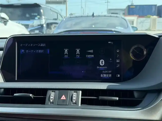 レクサス ＥＳ 300h Fスポーツ 山梨県 2019(平31)年 6.6万km ホワイトノーヴァガラスフレーク 〇ワンオーナー/〇ムーンルーフ/〇純正12.3インチナビ/〇マークレビンソンプレミアムサラウンドサウンドシステム/〇フルセグTV/〇バックカメラ/〇ビルトインETC2.0/〇ドライブレコーダー/〇セーフティシステム＋/・レーダークルーズコントロール/・プリクラッシュセーフティ/〇カラーヘッドアップディスプレイ/〇三眼LEDヘッドランプ/〇オートライト/〇フォグランプ/〇純正19インチアルミ/〇革巻きステアリング/〇ステアリングヒーター/〇パドルシフト/〇左右独立温度調整オートエアコン/〇合皮シート/〇シートヒーター/〇シートベンチレーション/〇パワーシート/〇スマートエントリー/〇禁煙車