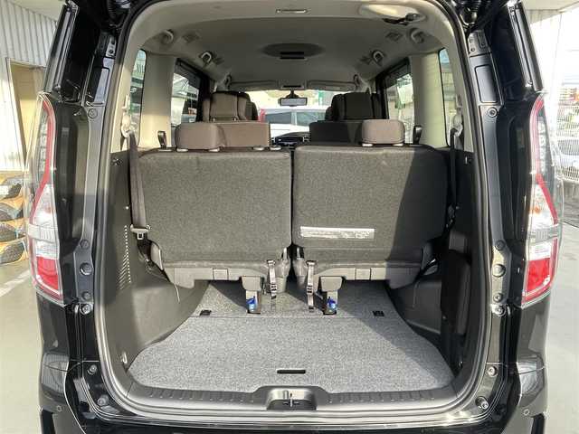 日産 セレナ ハイウェイスター V 福岡県 2021(令3)年 3.3万km ダイヤモンドブラック 純正10型SDナビ（フルセグ/TV/CD/DVD/BT）アラウンドビューモニタープロパイロットエマージェンシーブレーキコーナーセンサーETCBSMドラレコデジタルインナーミラUSBポート純正LEDヘットライト純正フロアマット純正16インチアルミホイールスマートキープッシュスタート