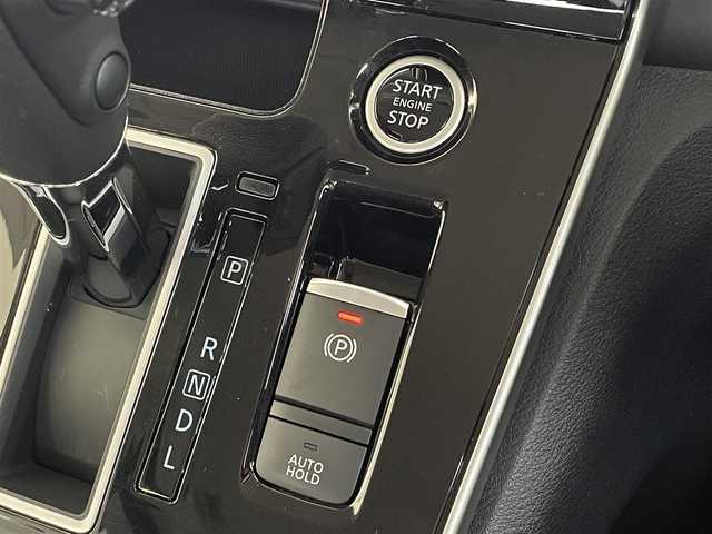 日産 セレナ ハイウェイスター V 福岡県 2021(令3)年 3.3万km ダイヤモンドブラック 純正10型SDナビ（フルセグ/TV/CD/DVD/BT）アラウンドビューモニタープロパイロットエマージェンシーブレーキコーナーセンサーETCBSMドラレコデジタルインナーミラUSBポート純正LEDヘットライト純正フロアマット純正16インチアルミホイールスマートキープッシュスタート