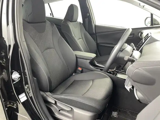 トヨタ プリウス ＰＨＶ S セーフティパッケージ 福島県 2022(令4)年 1.2万km アティチュードブラックマイカ トヨタセーフティーセンス　/・PCS/・車線逸脱警報/・BSＭ/・レーダークルーズコントロール/・クリアランスソナー/純正ナビ　/【AM/FM/Bluetooth】/バックカメラ　/ＥＴＣ　/プッシュスタート　/・スマートキー　/・スペアキー　/オートライト　/・ＬＥＤライト　/ステアリングスイッチ　/・革巻きステアリング　/チルトステアリング/純正フロアマット/ドアバイザー/プラグインハイブリッド/USB入力端子