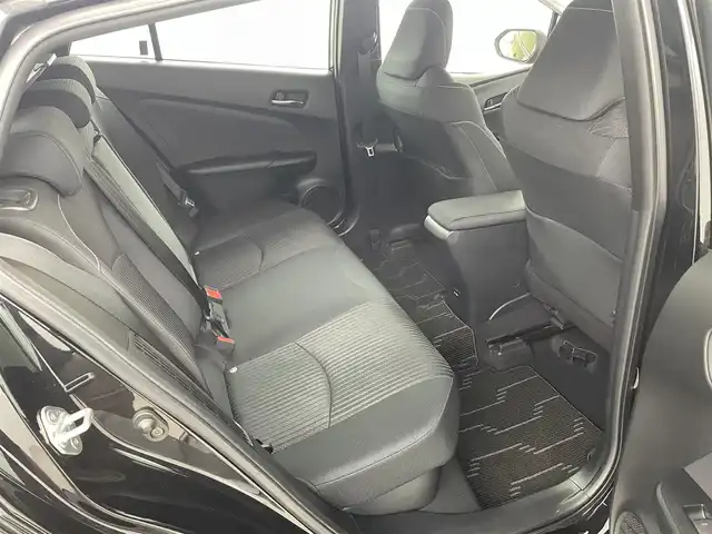 トヨタ プリウス ＰＨＶ S セーフティパッケージ 福島県 2022(令4)年 1.2万km アティチュードブラックマイカ トヨタセーフティーセンス　/・PCS/・車線逸脱警報/・BSＭ/・レーダークルーズコントロール/・クリアランスソナー/純正ナビ　/【AM/FM/Bluetooth】/バックカメラ　/ＥＴＣ　/プッシュスタート　/・スマートキー　/・スペアキー　/オートライト　/・ＬＥＤライト　/ステアリングスイッチ　/・革巻きステアリング　/チルトステアリング/純正フロアマット/ドアバイザー/プラグインハイブリッド/USB入力端子