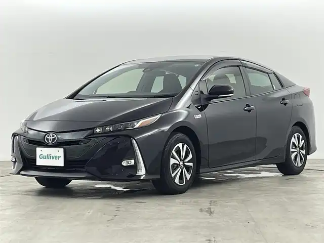 トヨタ プリウス ＰＨＶ S セーフティパッケージ 福島県 2022(令4)年 1.2万km アティチュードブラックマイカ トヨタセーフティーセンス　/・PCS/・車線逸脱警報/・BSＭ/・レーダークルーズコントロール/・クリアランスソナー/純正ナビ　/【AM/FM/Bluetooth】/バックカメラ　/ＥＴＣ　/プッシュスタート　/・スマートキー　/・スペアキー　/オートライト　/・ＬＥＤライト　/ステアリングスイッチ　/・革巻きステアリング　/チルトステアリング/純正フロアマット/ドアバイザー/プラグインハイブリッド/USB入力端子