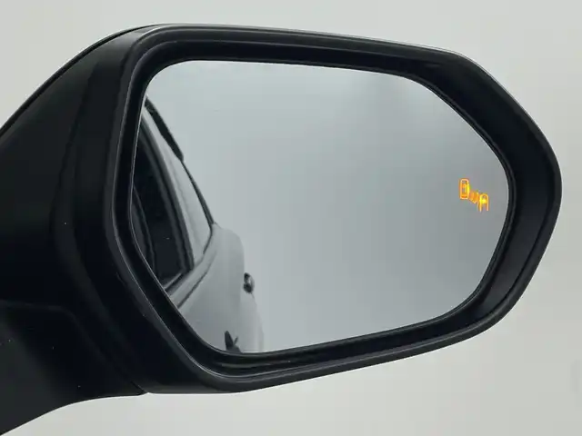 トヨタ プリウス A プレミアム 三重県 2018(平30)年 7万km アティチュードブラックマイカ 禁煙車/トヨタセーフティセンス/レーンキープアシスト/純正９インチナビ/CD/BT/SD/フルセグTV/バックカメラ/ヘッドアップディスプレイ/前席シートヒーター/クリアランスソナー/モデリスタエアロ/ルーフラッピング/レーダークルーズコントロール/ブラインドスポットモニター/パーキングアシスト/ビルトインETC/ワイヤレス充電/純正ドライブレコーダー/オートハイビーム