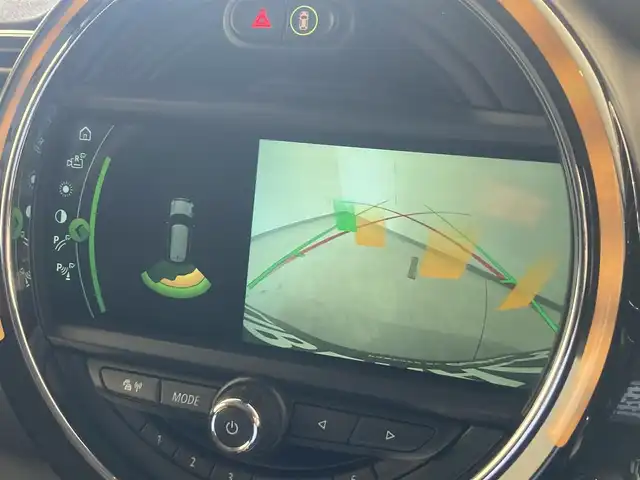 ＭＩＮＩ ミニ クラブマン クーパーD 熊本県 2018(平30)年 5.6万km 紺 ・スマートキー/・プッシュスタート/・インテリジェントセーフティ/・クルーズコントロール/・純正HDDナビ/　【Bluetooth・USB】/・バックカメラ/・ETC/・ドライブレコーダー(前後録画)/・革調シートカバー/・LEDヘッドランプ/・LEDフォグランプ/・純正マット