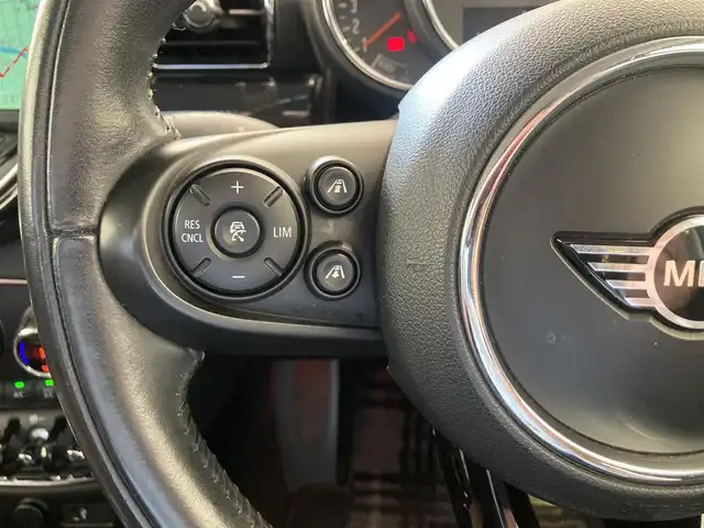 ＭＩＮＩ ミニ クラブマン クーパーD 熊本県 2018(平30)年 5.6万km 紺 ・スマートキー/・プッシュスタート/・インテリジェントセーフティ/・クルーズコントロール/・純正HDDナビ/　【Bluetooth・USB】/・バックカメラ/・ETC/・ドライブレコーダー(前後録画)/・革調シートカバー/・LEDヘッドランプ/・LEDフォグランプ/・純正マット