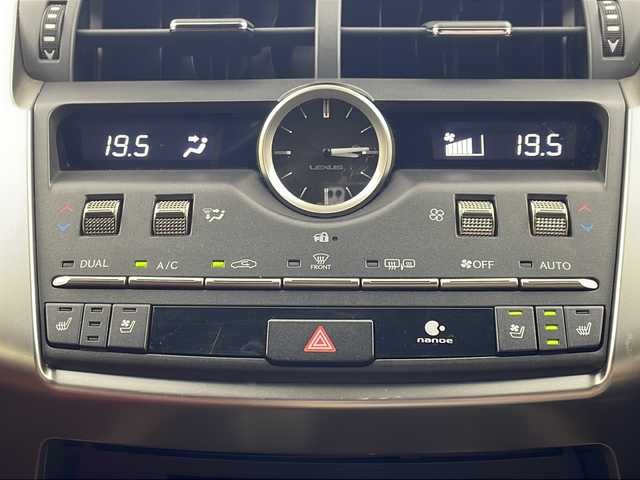 レクサス ＮＸ 300h Fスポーツ 岐阜県 2019(平31)年 4.5万km ホワイトノーヴァガラスフレーク 後期/ムーンルーフ/純正ナビ/　CD/DVD/Bluetooth/SD/フルセグ/パノラミックビューモニター/HUD/BSM/プリクラッシュセーフティ/レーダークルーズコントロール/レーンディパーチャーアラート/オートハイビーム/ステアリングヒーター/シーケンシャルウィンカー/3眼LEDヘッドライト/クリアランスソナー/レザーシート/ベンチレーション/メモリーシート/パワーバックドア/純正エアロ