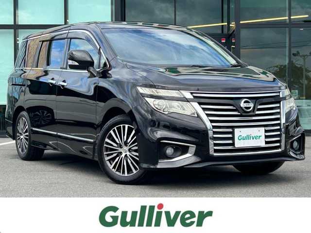 日産 エルグランド 250ハイウェイスター 愛媛県 2014(平26)年 7.2万km ファントムブラック 純正8インチナビ【MM513D-L】/　CD/DVD/Bluetooth/フルセグTV/バックカメラ/ビルトインETC/ハーフレザーシート/左側パワースライドドア/純正18インチAW/オートライト/HIDヘッドライト/フロントフォグ/革巻きステアリング/プッシュスタート/フロアマット/オットマン