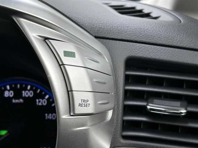 日産 エルグランド 250ハイウェイスター 愛媛県 2014(平26)年 7.2万km ファントムブラック 純正8インチナビ【MM513D-L】/　CD/DVD/Bluetooth/フルセグTV/バックカメラ/ビルトインETC/ハーフレザーシート/左側パワースライドドア/純正18インチAW/オートライト/HIDヘッドライト/フロントフォグ/革巻きステアリング/プッシュスタート/フロアマット/オットマン