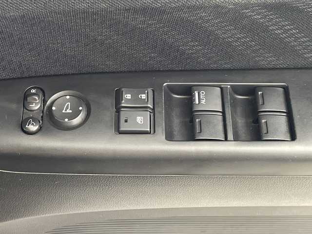 ホンダ Ｎ ＢＯＸ カスタム G ターボパッケージ 岐阜県 2013(平25)年 6.1万km クリスタルブラックパール 社外ナビ(AVN112M)/AM/FM/CD/ワンセグTV/両側パワースライドドア/クルーズコントロール/純正フロアマット/純正ドアバイザー/純正15インチアルミホイール/スペアキー/スマートキー/ハロゲンライト/フォグランプ