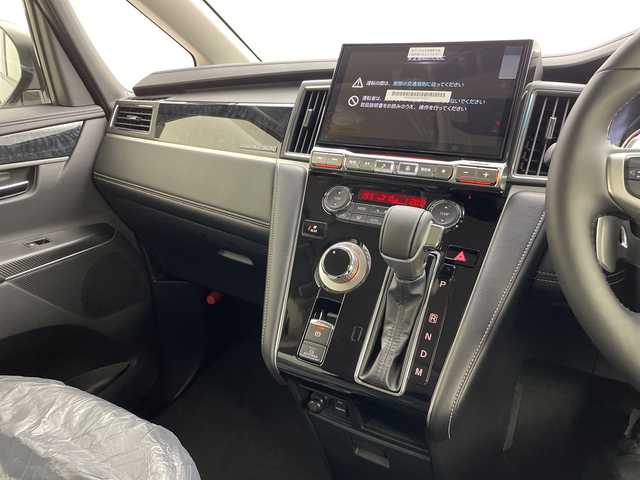 三菱 デリカＤ：５ シャモニー 新潟県 2025(令7)年 0.1千km 黒 CHAMONIX (8人)　4WD　e-Assist/オリジナルナビ取付パッケージ＋リアモニター取付パッケージ(25/300)　ステップレス　（8人）D:5専用11型ナビゲーション(322/300)　12.8型後席用モニター(143/550円)/純正11型ナビ/フルセグ/BT/HDMi/アルパイン12.8型フリップダウンモニター/全方位カメラ/両側パワースライドドア/シートヒーター/パワーシート/パワーバックドア/オートライト/スマートキー/衝突軽減ブレーキ/レーンアシスト/アイドリングストップ