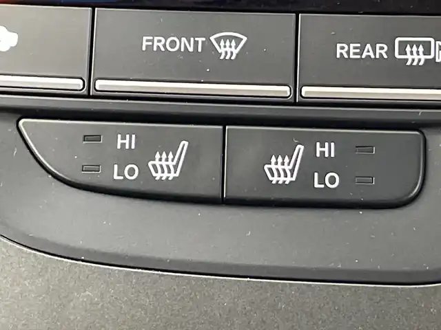 ホンダ フリード クロスター 群馬県 2023(令5)年 0.3万km スーパープラチナグレーメタリック ナビ 衝突被害軽減ブレーキ バックカメラ　ルーフレール　ハーフレザー　アダプティブクルーズコントロール　シートヒーター　LED　ETC オートライト　スマートキー　アイドリングストップ　禁煙車