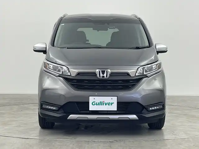 ホンダ フリード クロスター 群馬県 2023(令5)年 0.3万km スーパープラチナグレーメタリック ナビ 衝突被害軽減ブレーキ バックカメラ　ルーフレール　ハーフレザー　アダプティブクルーズコントロール　シートヒーター　LED　ETC オートライト　スマートキー　アイドリングストップ　禁煙車
