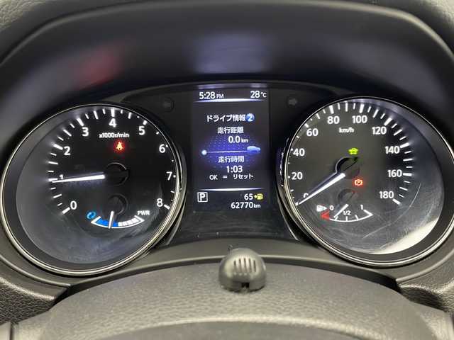 日産 エクストレイル ハイブリッド 20Xi 宮崎県 2018(平30)年 6.3万km ブリリアントホワイトパール 禁煙車/エマージェンシーブレーキ/純正9型ナビTV/（MM518D-L/CD/DVD/MSV/Bluetooth/フルセグTV)/純正ビルトインETC/純正LEDオートライト/純正フォグ/純正17インチアルミ/純正フロアマット/プロパイロット/アラウンドビューモニター/クリアランスソナー/電子パーキング/オートホールド/パワーバックドア/カプロン撥水シート/全席シートヒーター/デュアルオートエアコン/ウインカードアミラー/ルーフレール/インテリジェントキー/プッシュエンジンスタート/スペアキー/新車時保証書/取扱い説明書