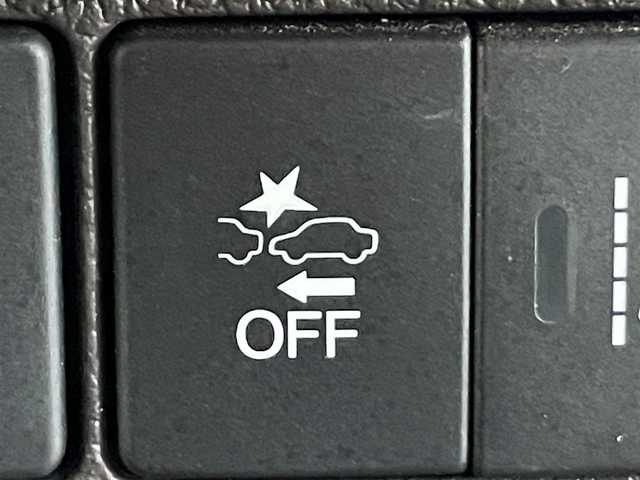 ホンダ フリード ハイブリット G ホンダセンシング 岡山県 2020(令2)年 6.9万km クリスタルブラックパール 登録時走行距離：　68766km/ワンオーナー/禁煙車/純正SDナビ(型番：VXM-204VFi)/　(CD/DVD/フルセグTV/Bluetooth)/バックカメラ/クルーズコントロール(追従走行あり)/衝突被害軽減システム/車線逸脱警報/先行車発進お知らせ機能/ETC/両側パワースライドドア/シートヒーター/ステアリングスイッチ/純正LEDヘッドライト/フォグライト/オートライト/プッシュスタート/スマートキー/アイドリングストップ/ドアバイザー/ウインカーミラー/電動格納ミラー/純正フロアマット/横滑防止装置/盗難防止装置/取扱説明書/新車時整備手帳（保証書）