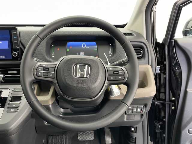 ホンダ フリード ハイブリット e:HEV AIR EX 長野県 2025(令7)年 0.1千km クリスタルブラックパール 4WD/届出済未使用車/純正9インチメモリナビ/フルセグ&USB&BT&AppleCarplay&AndoroidAuto/ホンダセンシング/アダプティブクルーズコントロール/路外逸脱警報/衝突軽減ブレーキ/踏み間違い防止/ブラインドスポットインフォメーション/コーナーセンサー/両側パワースライドドア/ハーフレザーシート/前席シートヒーター/ステアリングスイッチ/ウォークスルー/2列目サンシェード/バックカメラ/LEDヘッドライト/オートライト/電動格納ミラー/ウィンカーミラー/電動ホールド/ブレーキホールド/純正15インチAW装着/プッシュスタート/スマートキー/スペアキー1本/取扱説明書/新車保証書