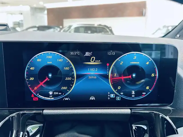 メルセデス・ベンツ ＧＬＡ２００ｄ 4マチック AMGライン 大阪府 2020(令2)年 3.7万km マウンテングレー サンルーフ/レーダーセーフティP/ハーフレザー/メモリ付きパワーシート/シートヒーター/純正ナビ/TV/360度カメラ/ACC/ブラインドスポット/純正20インチAW/LEDヘッドライト/アンビエントライト/電動リアゲート/ワイヤレス充電