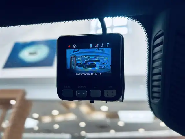 メルセデス・ベンツ ＧＬＡ２００ｄ 4マチック AMGライン 大阪府 2020(令2)年 3.7万km マウンテングレー サンルーフ/レーダーセーフティP/ハーフレザー/メモリ付きパワーシート/シートヒーター/純正ナビ/TV/360度カメラ/ACC/ブラインドスポット/純正20インチAW/LEDヘッドライト/アンビエントライト/電動リアゲート/ワイヤレス充電