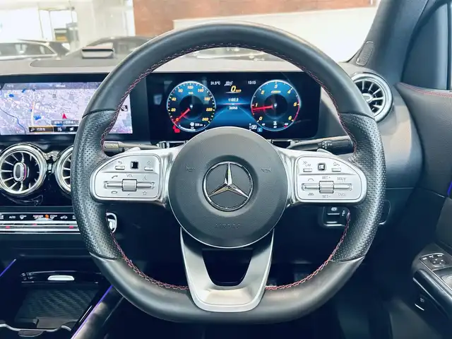 メルセデス・ベンツ ＧＬＡ２００ｄ 4マチック AMGライン 大阪府 2020(令2)年 3.7万km マウンテングレー サンルーフ/レーダーセーフティP/ハーフレザー/メモリ付きパワーシート/シートヒーター/純正ナビ/TV/360度カメラ/ACC/ブラインドスポット/純正20インチAW/LEDヘッドライト/アンビエントライト/電動リアゲート/ワイヤレス充電