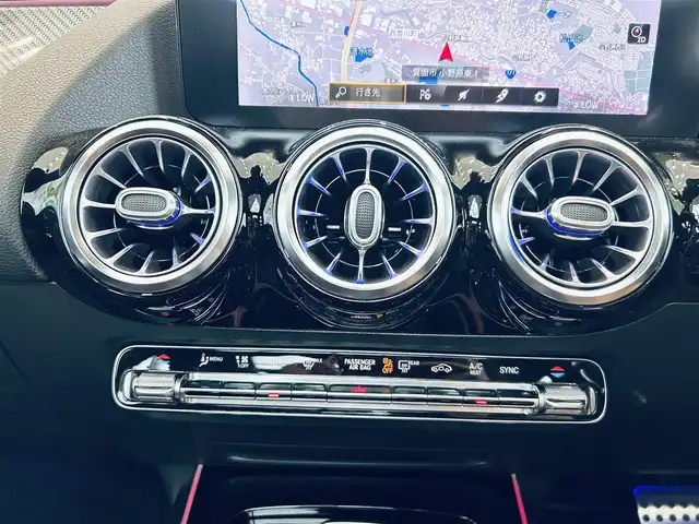 メルセデス・ベンツ ＧＬＡ２００ｄ 4マチック AMGライン 大阪府 2020(令2)年 3.7万km マウンテングレー サンルーフ/レーダーセーフティP/ハーフレザー/メモリ付きパワーシート/シートヒーター/純正ナビ/TV/360度カメラ/ACC/ブラインドスポット/純正20インチAW/LEDヘッドライト/アンビエントライト/電動リアゲート/ワイヤレス充電