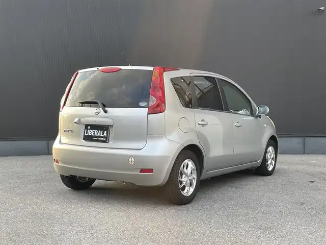 日産 ノート 15E 栃木県 2005(平17)年 7.6万km シルバー