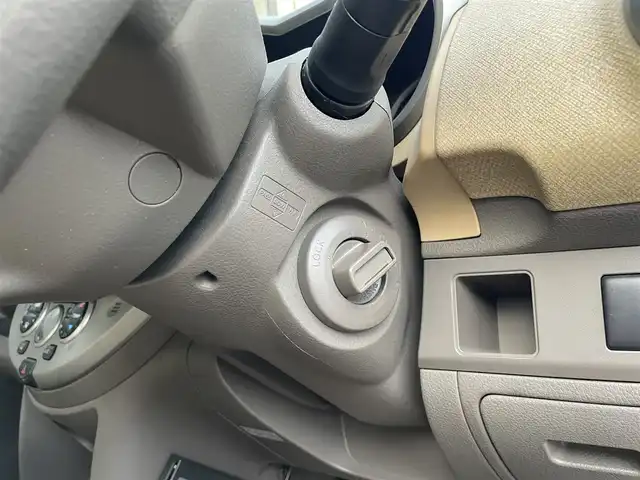 日産 ノート 15E 栃木県 2005(平17)年 7.6万km シルバー