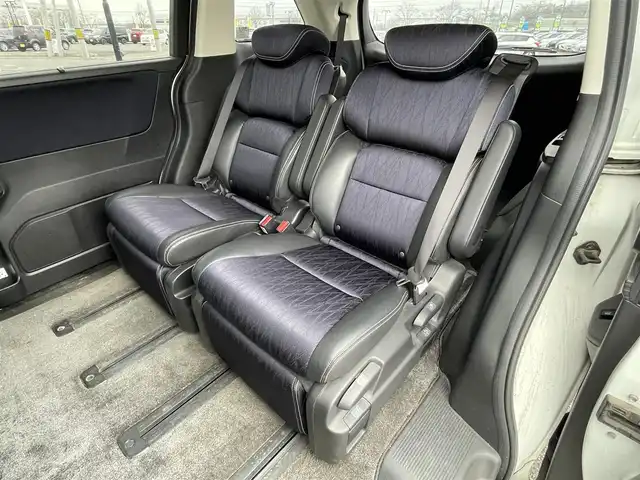 ホンダ オデッセイ アブソルート 20thアニバーサリー 道央・札幌 2014(平26)年 11.1万km ホワイトオーキッドパール 社外メモリーナビ/BT/SD/CD/DVD/社外フリップダウンモニター/衝突被害軽減ブレーキ/横滑り防止装置/クルーズコントロール/ビルトインETC/アイドリングストップ/両側パワースライドドア/D席パワーシート/オットマン/ハーフレザーシート/革巻きステアリング/ステアリングリモコン/パドルシフト/MTモード付AT/レーダー探知機/プッシュスタート/スマートキー/LEDヘッドライト/オートライト/フォグランプ/電動格納ミラー/ヒーテッドドアミラー/ウィンカーミラー/純正フロアマット/スペアキー/社外エンジンスターター