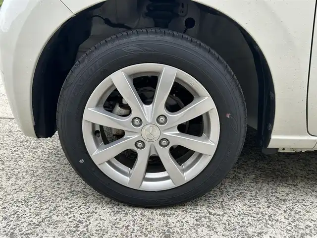 マツダ キャロル ハイブリッドGX 長崎県 2024(令6)年 0.5万km ベージュ ワンオーナー/社外メモリナビ/（CD/DVD/BT/フルセグ）/バックカメラ/衝突軽減ブレーキ/レーンアシスト/シートヒーター/ETC/前後ドライブレコーダー/オートライト/スマートキー/プッシュスタート/純正14インチAW/カラーコード：WBB　ソフトベージュメタリック