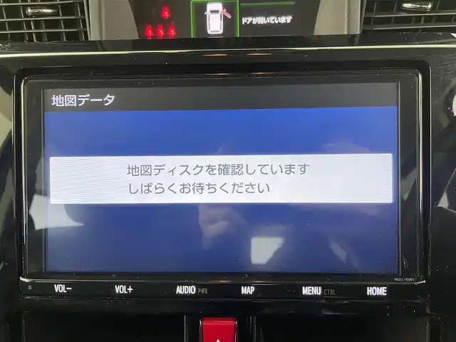 トヨタ タンク カスタムG－T 群馬県 2019(平31)年 4.9万km レーザーブルークリスタルシャイン 禁煙車　純正８型ナビ　バックカメラ　衝突軽減　両側パワースライドドア　シートヒーター　ビルトインＥＴＣ２．０　アイドリングストップ　ドライブレコーダー　スマートキー　プッシュスタート