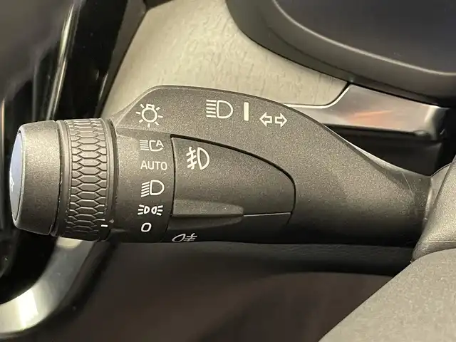 ボルボ Ｖ６０ クロスカントリー B5 AWD プロ 岡山県 2021(令3)年 3.4万km クリスタルホワイトP 純正SENSUS/360°カメラ/Harman/Kardonオーディオ/フルセグTV/Bluetooth/AppleCarPlay/ワイヤレスチャージ/ACC/オートライト/オートワイパー/AHB/Citysafety/LKA/BUS/ロードサインインフォメーション/ドライバーアラート/PDC/パワーテールゲート/19インチアルミホイール/ドライブレコーダー（F/R）/オートハイビーム