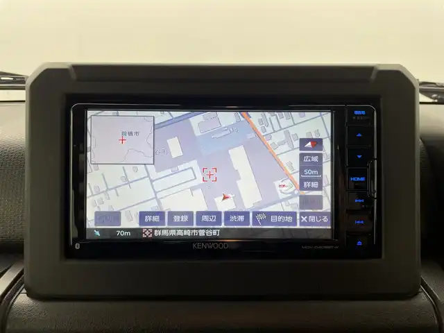 スズキ ジムニー XC 群馬県 2023(令5)年 0.5万km ミディアムグレー KENWOOD製SDナビ/（ワンセグTV/BT/CD/DVD/AM/FM）/－－－－－－－－－/５速マニュアル　ナビ　ミラー型ドライブレコーダー　スズキセーフティサポート　クルーズコントロール　純正１６インチアルミホイール　プッシュスタート　ＬＥＤヘッドライト　ステアリングスイッチ　４ＷＤ　禁煙