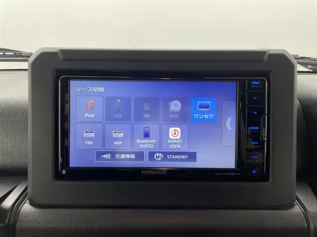 スズキ ジムニー XC 群馬県 2023(令5)年 0.5万km ミディアムグレー KENWOOD製SDナビ/（ワンセグTV/BT/CD/DVD/AM/FM）/－－－－－－－－－/５速マニュアル　ナビ　ミラー型ドライブレコーダー　スズキセーフティサポート　クルーズコントロール　純正１６インチアルミホイール　プッシュスタート　ＬＥＤヘッドライト　ステアリングスイッチ　４ＷＤ　禁煙