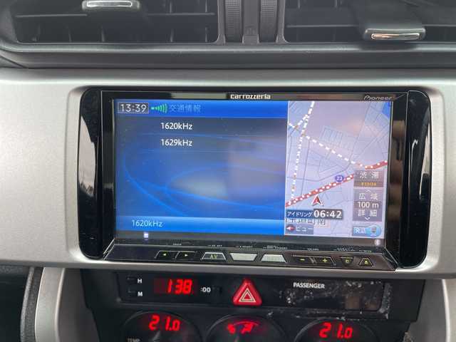 スバル ＢＲＺ S 三重県 2013(平25)年 7.8万km サテンホワイトパール 登録時走行距離　７８０３５ｋｍ/禁煙車/６MT/社外ナビ（カロッツェリア）/AM/FM/MSV/SD/Bluetooth/TV（フルセグ）/ETC/ドラレコ/バックカメラ/横滑り防止システム/純正シート/純正エアロ/社外アルミホイール/AUTOライト/AUTOウィンドウ