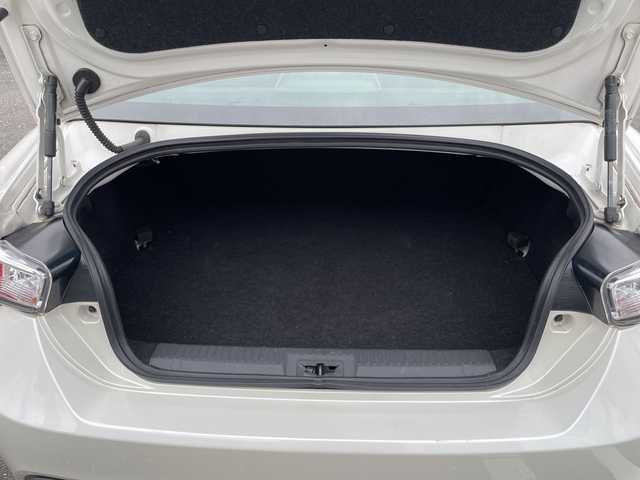 スバル ＢＲＺ S 三重県 2013(平25)年 7.8万km サテンホワイトパール 登録時走行距離　７８０３５ｋｍ/禁煙車/６MT/社外ナビ（カロッツェリア）/AM/FM/MSV/SD/Bluetooth/TV（フルセグ）/ETC/ドラレコ/バックカメラ/横滑り防止システム/純正シート/純正エアロ/社外アルミホイール/AUTOライト/AUTOウィンドウ