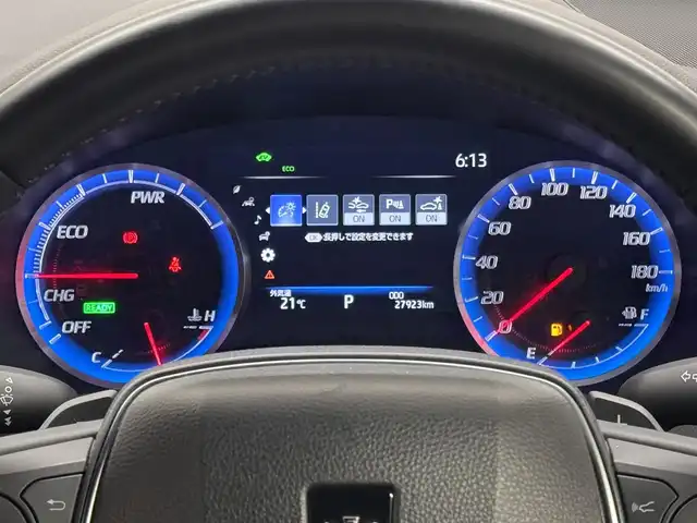 トヨタ クラウン ハイブリッド RS 三重県 2019(平31)年 2.8万km ホワイトパールクリスタルシャイン ハイブリッド/FR/MTモード付フロアCVT/純正 8インチナビ/（AM/FM/CD/DVD/Blu-ray/SDREC/SD/USB/Bluetooth/Miracast/AUX/TV）/バックガイドモニター/ドライブレコーダー 前後/ビルトイン ETC2.0/Toyota Safety Sense/・プリクラッシュセーフティ/・レーントレーシングアシスト/・レーダークルコン/・ロードサインアシスト/・アダプティブハイビームシステム/・ブラインドスポットモニター＋リヤクロストラフィックオートブレーキ/・インテリジェントクリアランスソナー［パーキングサポートブレーキ（静止物）］/など/装備/・3眼LEDヘッドランプ/・シートヒーター（D/N）/・ステアリングヒーター/・パワーシート（D8way＋ランバーサポート/N4way（肩口スイッチ付））/・カラーヘッドアップディスプレイ/・左右独立オートエアコン/・雨滴感応式フロントワイパー/・電動チルト&テレスコピックステアリング/・オートライト/・純正18inAW/・プッシュスタート/・ステアリングスイッチ/・取/ナビ取/・スマートキーx2/など