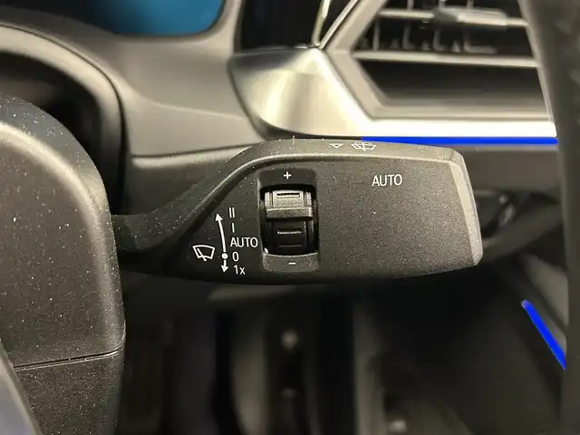 ＢＭＷ ３２０ｄ xDrive Mスポーツ 岡山県 2019(令1)年 3.8万km アルピンホワイトⅢ コンフォートパッケージ/→オートマチックテールゲートオペレーション/→ストレージパッケージ/→HiFiスピーカー/BMW iDrive7/Rカメラ/パーキングアシスト/後退アシスト/ブレーキオートホールド/ACC/オートライト/オートハイビーム/レインセンサー/PDC/Bluetooth/USB/アップルカープレイ/Mスポーツ純正18インチアルミ/リアフィルム/ハーフレザーシート/パワーシート/シートヒーター/SOSコール/アンビエントライト/正面衝突警告/側面衝突警告/車線逸脱警告/車線変更警告/　