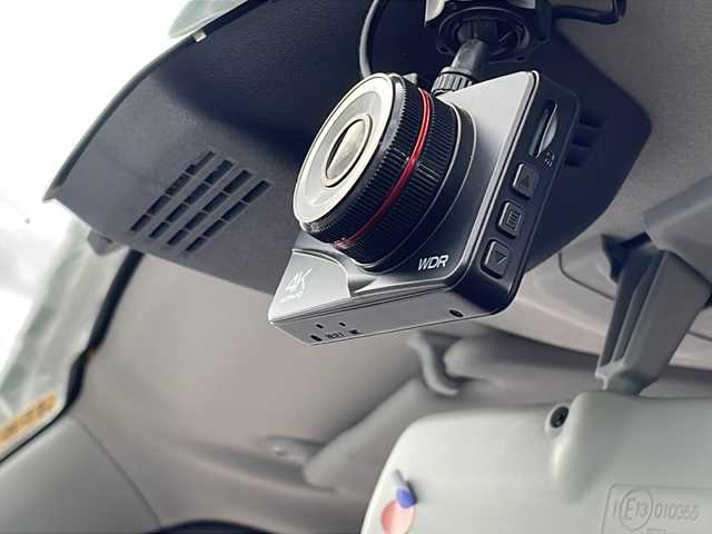 スズキ ジムニー XC 長野県 2018(平30)年 3.6万km ジャングルグリーン 禁煙車/社外7インチナビ/【CN-E300D】/（CD/ワンセグTV/Bluetooth）/セーフティーサポート/・デュアルセンサーブレーキサポート/・誤発進抑制機能/・車線逸脱警報機能/・ふらつき警報機能/・先行車発進お知らせ機能/・標識認識機能/・ハイビームアシスト/ビルトインETC/クルーズコントロール/革巻きステアリング/ステアリングスイッチ/前席シートヒーター/ドライブレコーダー/LEDヘッドライト/フォグランプ/オートライト/スマートキー/Pスタート/電動格納ミラー/純正16インチAW/純正フロアマット/純正ドアバイザー