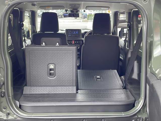 スズキ ジムニー XC 長野県 2018(平30)年 3.6万km ジャングルグリーン 禁煙車/社外7インチナビ/【CN-E300D】/（CD/ワンセグTV/Bluetooth）/セーフティーサポート/・デュアルセンサーブレーキサポート/・誤発進抑制機能/・車線逸脱警報機能/・ふらつき警報機能/・先行車発進お知らせ機能/・標識認識機能/・ハイビームアシスト/ビルトインETC/クルーズコントロール/革巻きステアリング/ステアリングスイッチ/前席シートヒーター/ドライブレコーダー/LEDヘッドライト/フォグランプ/オートライト/スマートキー/Pスタート/電動格納ミラー/純正16インチAW/純正フロアマット/純正ドアバイザー