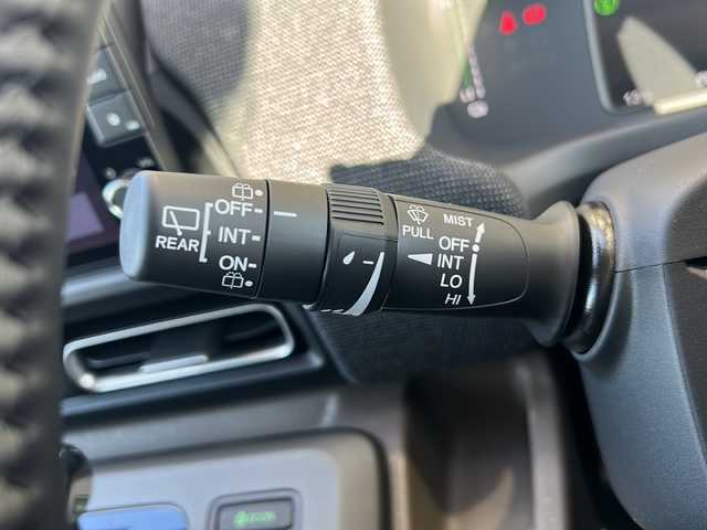 ホンダ フリード ハイブリット e:HEV AIR EX 静岡県 2025(令7)年 0.1千km クリスタルブラックパール 純正ナビ/・ラジオ/フルセグTV/・Apple CarPlay/Android Auto/Bluetooth/主要装備/・レーダークルーズコントロール　/・両側パワースライドドア　/・ＢＳＭ　/・バックカメラ　/・レーンキープアシスト　/・オートホールド　/・オートハイビーム　/・オートライト　/・ＬＥＤヘッドライト　/・ハーフレザーシート/・シートヒーター/・純正アルミホイール/・盗難防止装置/・横滑り防止/・踏み間違い防止機能/・プッシュスタート/・スマートキー