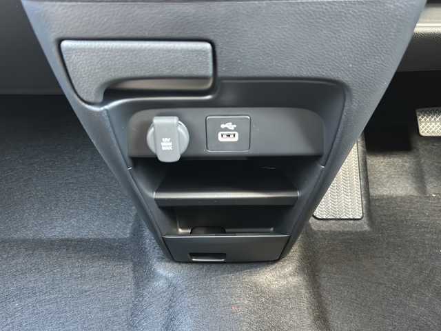 ホンダ フリード ハイブリット e:HEV AIR EX 静岡県 2025(令7)年 0.1千km クリスタルブラックパール 純正ナビ/・ラジオ/フルセグTV/・Apple CarPlay/Android Auto/Bluetooth/主要装備/・レーダークルーズコントロール　/・両側パワースライドドア　/・ＢＳＭ　/・バックカメラ　/・レーンキープアシスト　/・オートホールド　/・オートハイビーム　/・オートライト　/・ＬＥＤヘッドライト　/・ハーフレザーシート/・シートヒーター/・純正アルミホイール/・盗難防止装置/・横滑り防止/・踏み間違い防止機能/・プッシュスタート/・スマートキー