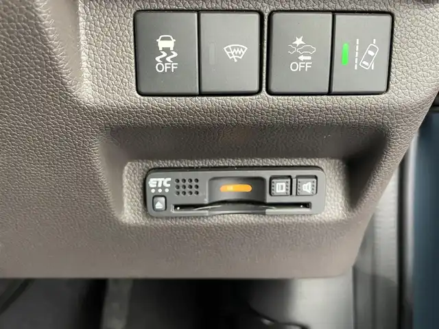 ホンダ フリード ハイブリット G ホンダセンシング 大分県 2021(令3)年 6.2万km シーグラスブルーパール ワンオーナー/6人乗り/ホンダセンシング搭載/・衝突軽減ブレーキ(CMBS)/・誤発進抑制機能/・歩行者事故低減ステアリング/・路外逸脱抑制機能/・ACC(アダプティプクルーズコントロール)/・LKAS(車線維持支援システム)/・先行車発進お知らせ機能/・標識認識機能/純正ナビ　型式：VXM-214VFi/【フルセグTV、DVD再生可、BT対応、USB】/ステアリングスイッチ/バックカメラ/両側電動スライドドア/ビルトインETC/前後ドライブレコーダー/Cパッケージ/・ロールサンシェード/・IRカット(遮熱)/・UVカット機能付フロントウインドウ＋IRカット(遮熱)/・スーパーUVカットフロントドアガラス/・コンフォートビューパッケージ/(親水/ヒーテッドドアミラー＋フロントドア撥水ガラス＋熱線入りフロントドアウインドウ)/・前席シートヒーター/・プラズマクラスター技術搭載フルオートエアコンディショナー/横滑り防止装置/電動格納ミラー/純正フロアマット/オートライト/LEDヘッドライト