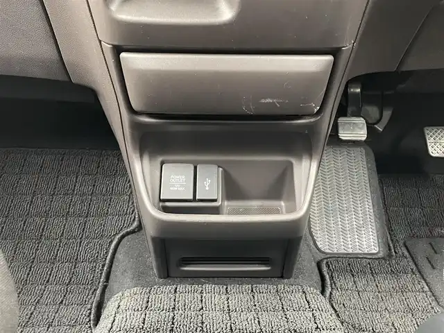 ホンダ フリード ハイブリット G ホンダセンシング 大分県 2021(令3)年 6.2万km シーグラスブルーパール ワンオーナー/6人乗り/ホンダセンシング搭載/・衝突軽減ブレーキ(CMBS)/・誤発進抑制機能/・歩行者事故低減ステアリング/・路外逸脱抑制機能/・ACC(アダプティプクルーズコントロール)/・LKAS(車線維持支援システム)/・先行車発進お知らせ機能/・標識認識機能/純正ナビ　型式：VXM-214VFi/【フルセグTV、DVD再生可、BT対応、USB】/ステアリングスイッチ/バックカメラ/両側電動スライドドア/ビルトインETC/前後ドライブレコーダー/Cパッケージ/・ロールサンシェード/・IRカット(遮熱)/・UVカット機能付フロントウインドウ＋IRカット(遮熱)/・スーパーUVカットフロントドアガラス/・コンフォートビューパッケージ/(親水/ヒーテッドドアミラー＋フロントドア撥水ガラス＋熱線入りフロントドアウインドウ)/・前席シートヒーター/・プラズマクラスター技術搭載フルオートエアコンディショナー/横滑り防止装置/電動格納ミラー/純正フロアマット/オートライト/LEDヘッドライト