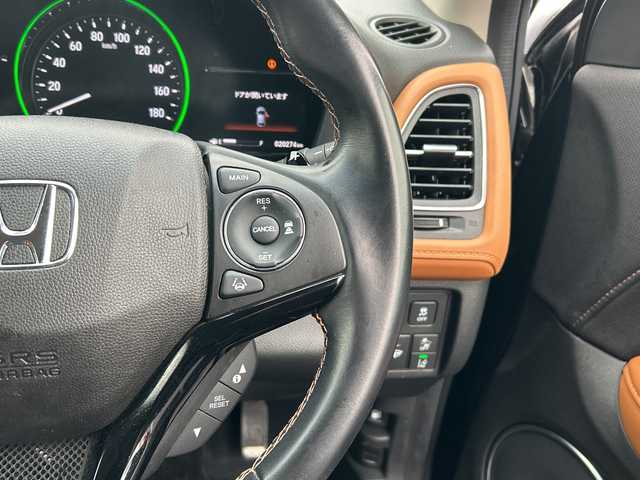 ホンダ ヴェゼル ハイブリッド Z ホンダセンシング 千葉県 2020(令2)年 2.1万km クリスタルブラックパール ８インチナビＶＸＭ－２０５ＶＦＥｉ　バックカメラ　純正ドラレコ　ステアスイッチ　追従クルコン　シートヒーター　ジャズブラウンコンビシート　ＨＤＭＩ　ＢＴ　純正１７インチＡＷ　ＬＥＤライト　オートライト/純正８インチＳＤナビ（ＶＸＭ－２０５ＶＦＥｉ）/純正ドラレコ/ステアリングスイッチ/追従クルコン/シートヒーター/ＨＤＭＩ/バックカメラ/カーテンエアバッグ/ＢＴ/純正ＡＷ/ＬＥＤヘッドライト