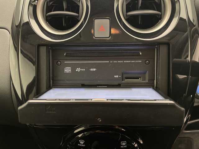 日産 ノート e－パワー X FOUR 長野県 2020(令2)年 2.9万km スーパーブラック イクリプスナビ/ＣＤ再生/地デジＴＶ/USB接続/バックカメラ/衝突被害軽減ブレーキ/車両接近警報装置/オートライト/コーナーセンサー/スマートキー/プッシュスタート/ETC/純正15インチアルミ/社外アルミ＋スタッドレス車載