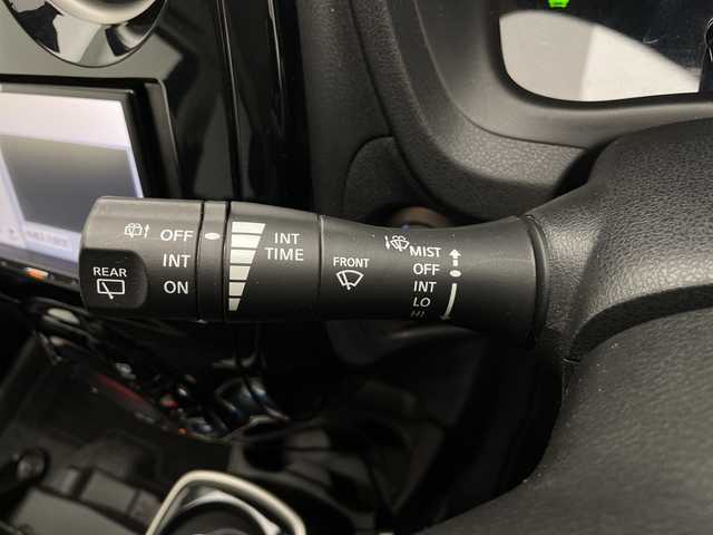 日産 ノート e－パワー X FOUR 長野県 2020(令2)年 2.9万km スーパーブラック イクリプスナビ/ＣＤ再生/地デジＴＶ/USB接続/バックカメラ/衝突被害軽減ブレーキ/車両接近警報装置/オートライト/コーナーセンサー/スマートキー/プッシュスタート/ETC/純正15インチアルミ/社外アルミ＋スタッドレス車載