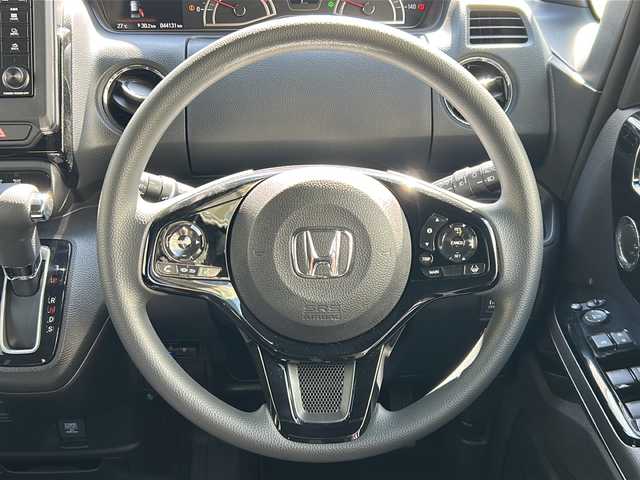 ホンダ Ｎ ＢＯＸ カスタム L 沖縄県 2021(令3)年 4.5万km プレミアムベルベットパープル・パール 純正ディスプレイオーディオ/（ＡＭ／ＦＭ／ＣＤ／ＢＴ）　/バックモニター　/衝突軽減　/片側パワスラ　/純正１４インチＡＷ　/クルコン　/前後ドラレコ　/ＥＴＣ　/パーキングアシスト　/スマートキー　/オートライト/LEDヘッドライト/USB入力端子/純正フロアマット/レーンキープアシスト