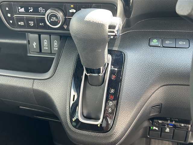 ホンダ Ｎ ＢＯＸ カスタム L 沖縄県 2021(令3)年 4.5万km プレミアムベルベットパープル・パール 純正ディスプレイオーディオ/（ＡＭ／ＦＭ／ＣＤ／ＢＴ）　/バックモニター　/衝突軽減　/片側パワスラ　/純正１４インチＡＷ　/クルコン　/前後ドラレコ　/ＥＴＣ　/パーキングアシスト　/スマートキー　/オートライト/LEDヘッドライト/USB入力端子/純正フロアマット/レーンキープアシスト