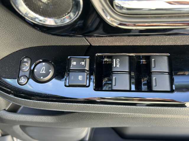 ホンダ Ｎ ＢＯＸ カスタム L 沖縄県 2021(令3)年 4.5万km プレミアムベルベットパープル・パール 純正ディスプレイオーディオ/（ＡＭ／ＦＭ／ＣＤ／ＢＴ）　/バックモニター　/衝突軽減　/片側パワスラ　/純正１４インチＡＷ　/クルコン　/前後ドラレコ　/ＥＴＣ　/パーキングアシスト　/スマートキー　/オートライト/LEDヘッドライト/USB入力端子/純正フロアマット/レーンキープアシスト